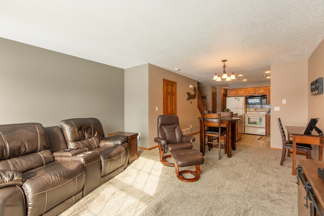 3058 River Falls Rd NW, Rochester, MN 55901 Townhouse for Rent in Rochester, MN