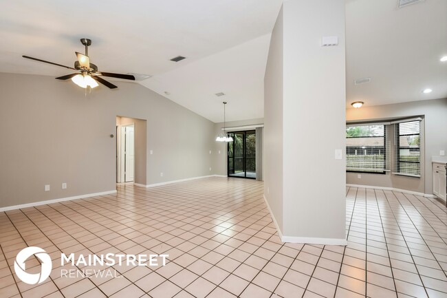 Building Photo - 9076 Pineapple Rd