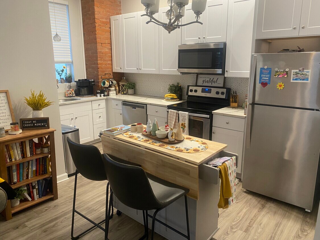 121 Howard St Unit Back, Millvale, PA 15209 121 Howard St Millvale, PA Apartments for Rent