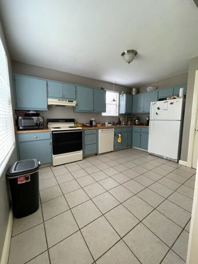 Foto del edificio - R1016 University Heights