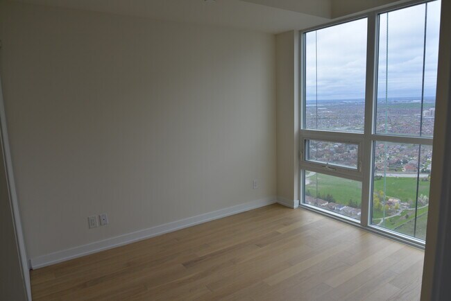 Building Photo - Square One - Beautiful One Bedroom Condo