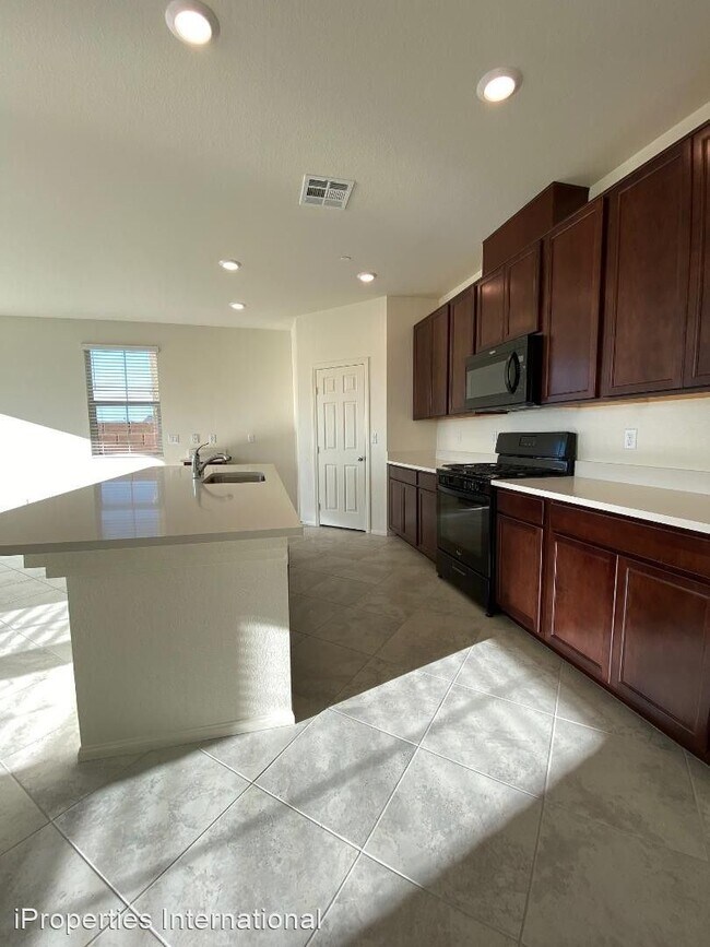 Building Photo - 2797 Donatello Manor Pl