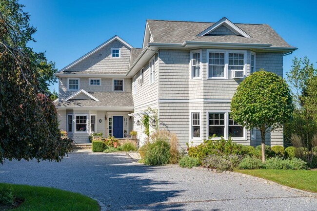 Building Photo - 9 Private Rd