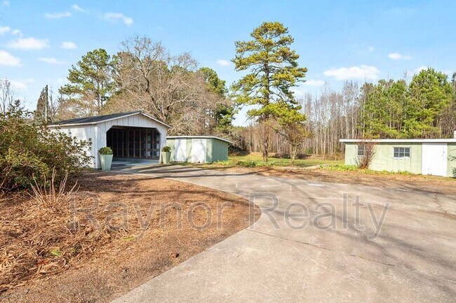 Building Photo - 209 NC-98