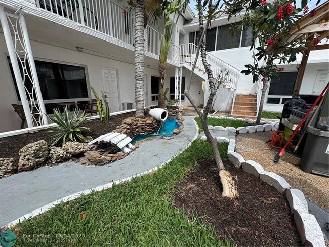 Building Photo - 2115 N Ocean Blvd