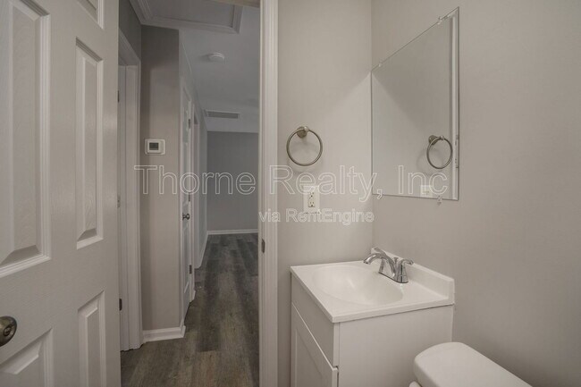 Foto del edificio - 336 Coleman Ave