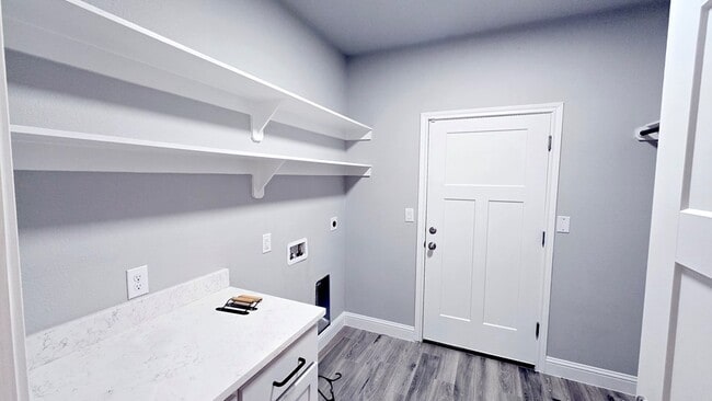 Foto del edificio - 26 Balmoral Cir