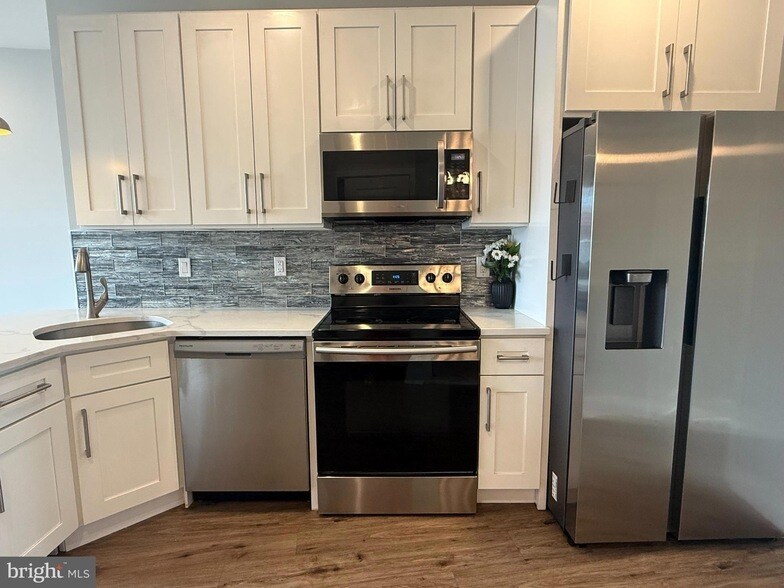 Photo - 2425 Frankford Avenue Unit 2