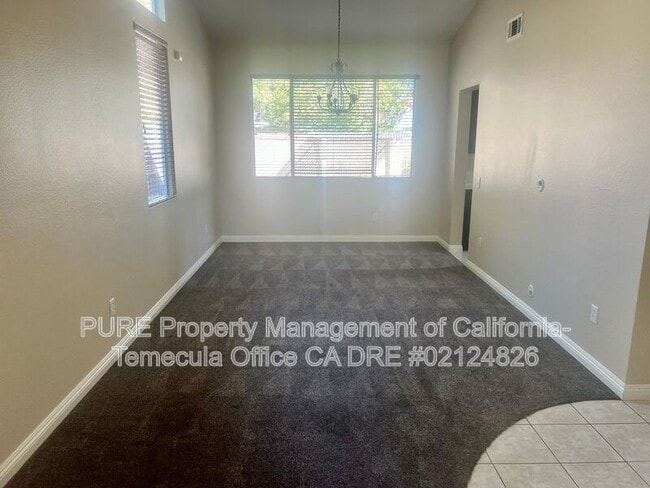 Building Photo - 39918 Ashwood Ln
