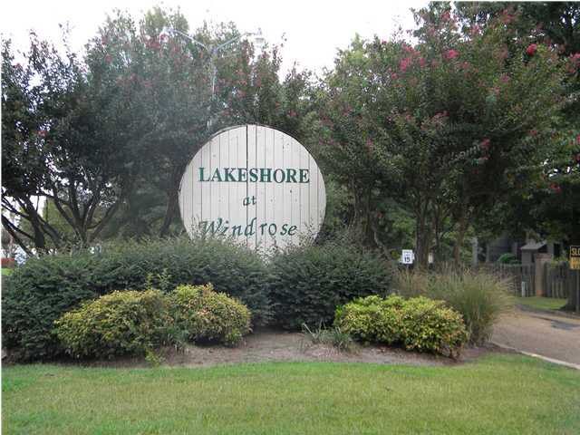 Foto del edificio - 1025 Windrose Dr
