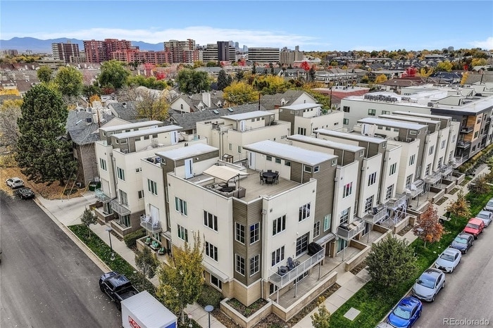 Foto principal - 177 S Harrison St