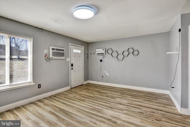 Foto del edificio - 63 Town Pines Ct