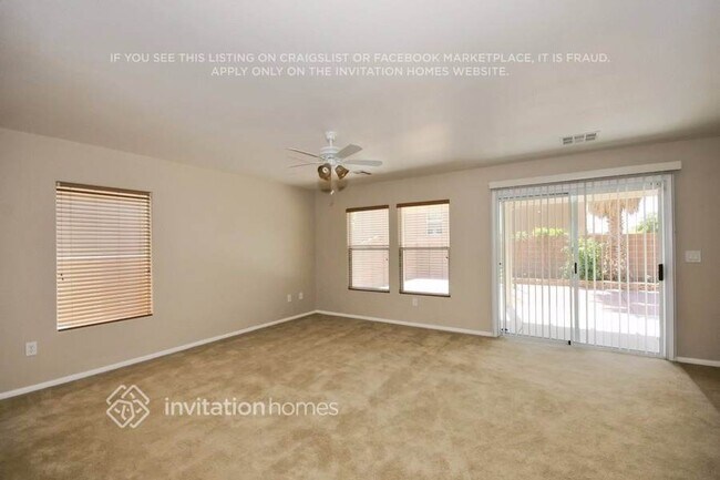 Foto del edificio - 2621 Cedar Bird Dr