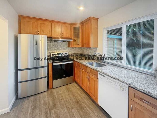 Foto del edificio - Spacious 3-Bedroom, 2-Bath Hayward Home | Prime 94545 Location