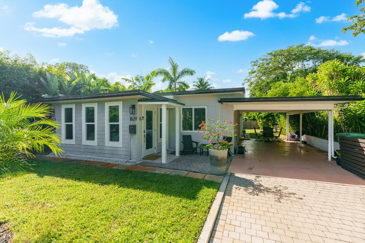 Foto principal - 1629 NE 17th Terrace