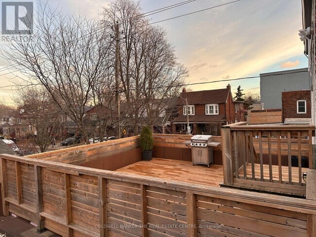 Building Photo - 693 Mt Pleasant Rd