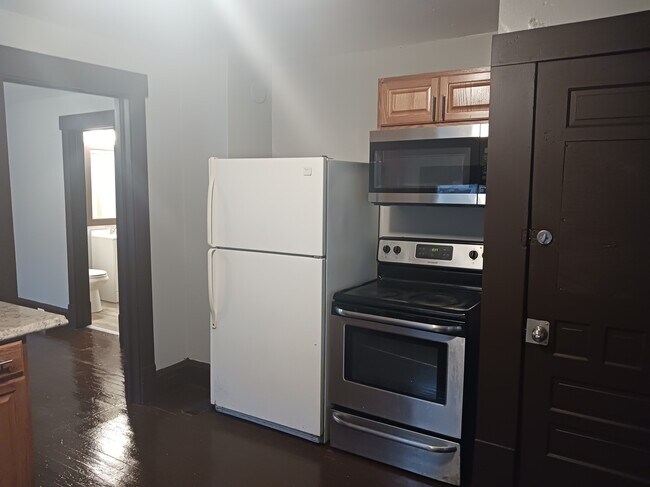 Foto del edificio - 7410 Wentworth Ave