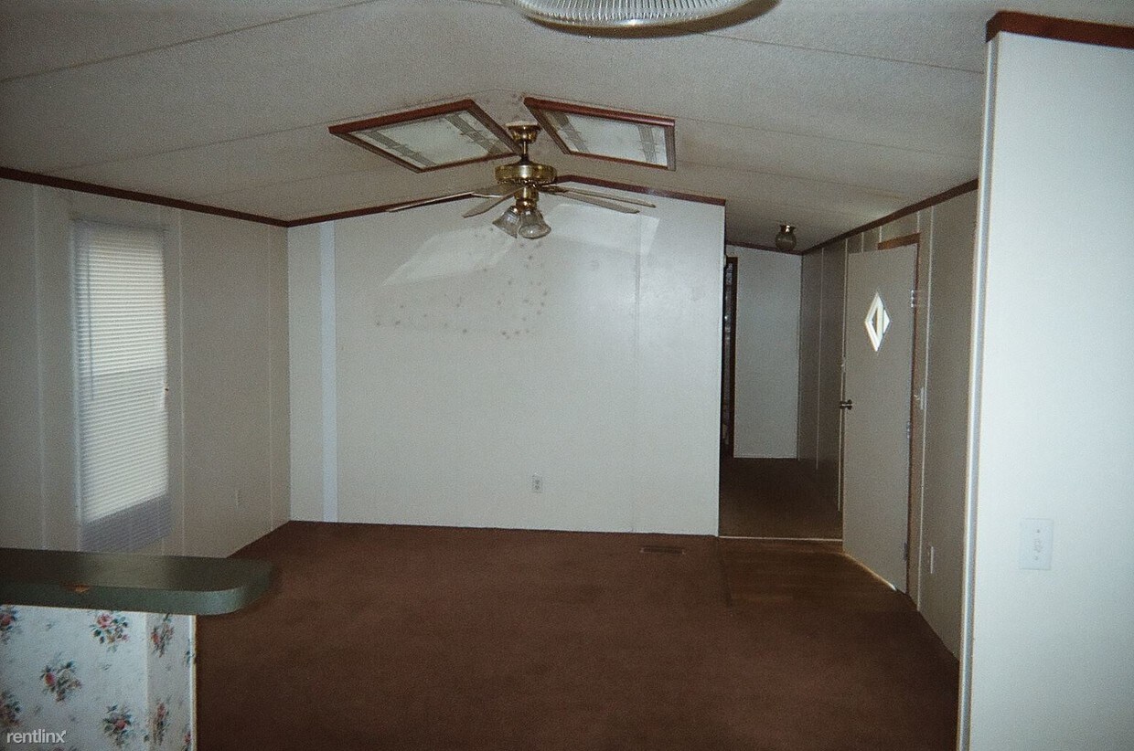 Building Photo - 1798 Gibson St