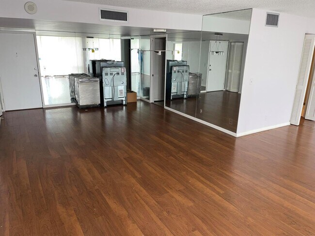 Foto del edificio - 2425 Presidential Way