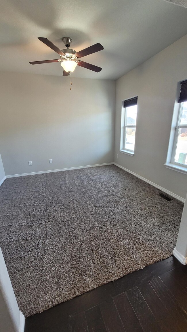 Building Photo - 6677 Lamine Dr