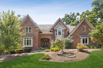 Building Photo - 9336 Falling Waters Dr W