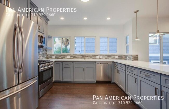 Building Photo - 2767 W 8th St