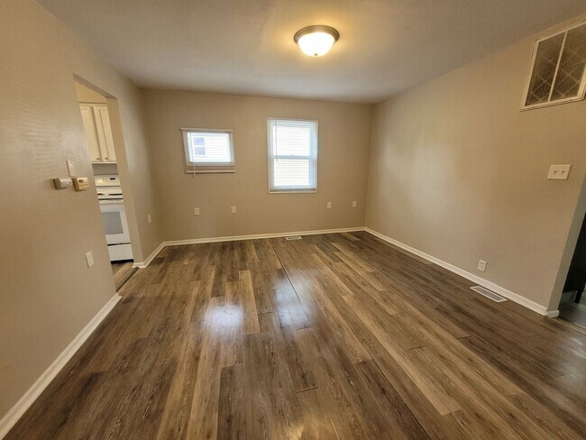Foto del edificio - Cozy two bedroom home, pet friendly!
