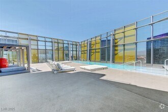 Building Photo - 3722 S Las Vegas Blvd