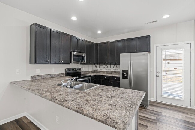 Building Photo - 22 Greenly Ln