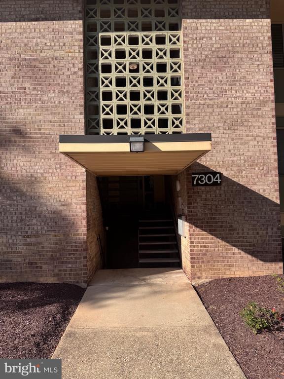 Foto del edificio - 7304 Donnell Dr