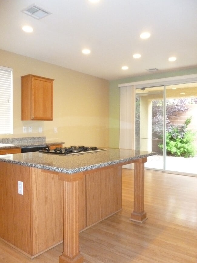 Building Photo - 11768 Del Sur Ave