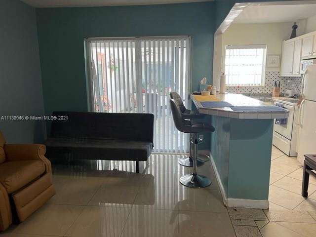 Building Photo - 721 Atlantic Shores Blvd