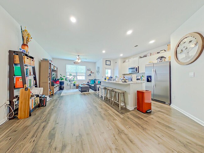Foto del edificio - 882 Quaint Parish Cir