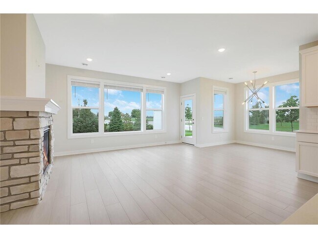 Building Photo - 9962 Ambrose Alcove