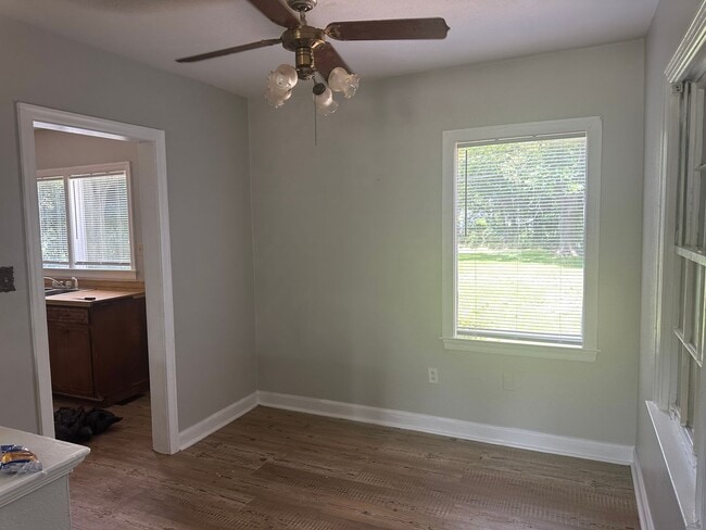 Building Photo - New Rental Available-4 Bedroom 2 Bath