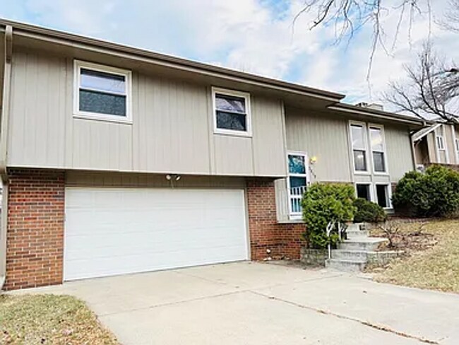 Foto del edificio - 5819 127th Ave Cir