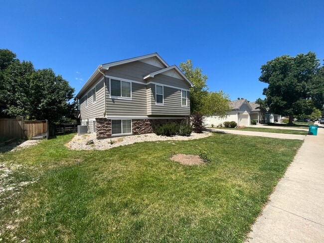 Building Photo - Beautiful Home in North Fort Collins