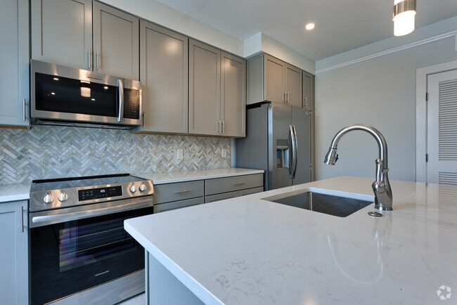 Kitchen - The Elliott Apartments