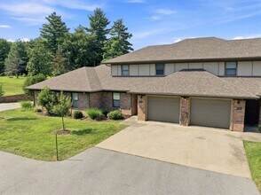 Building Photo - 1720 N Chapman Ln