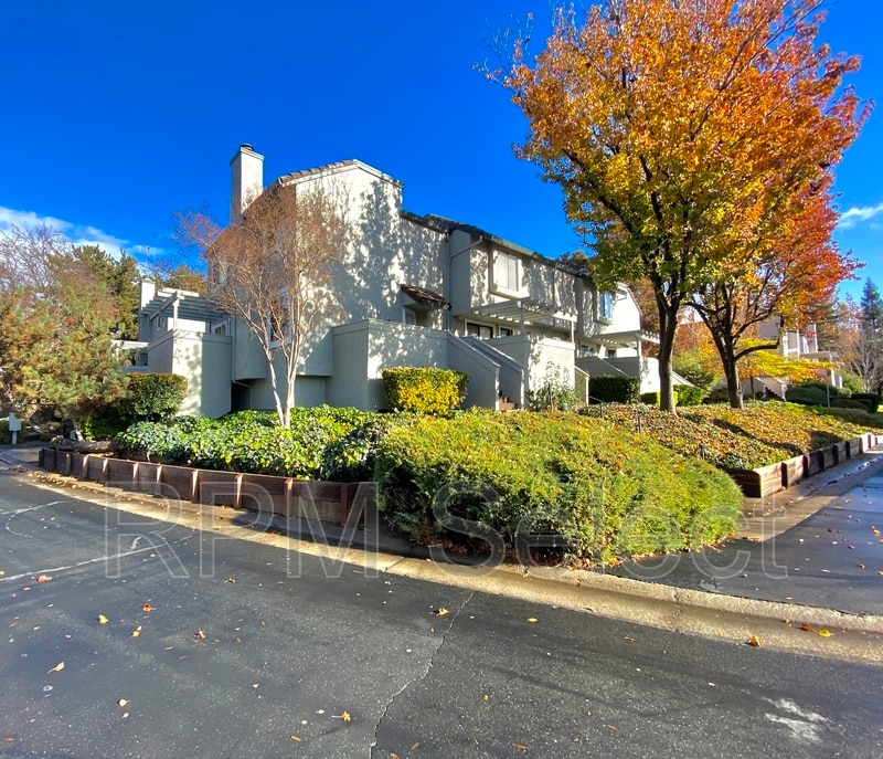 3084 Swallows Nest Dr, Sacramento, CA 95833 House Rental in Sacramento, CA