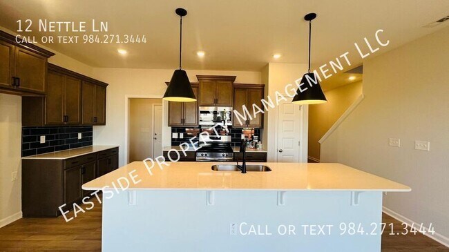 Foto del edificio - 12 Nettle Ln