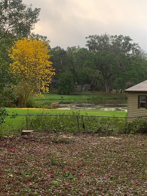 Foto del edificio - 646 Palm Dr