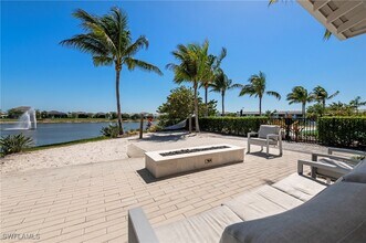 Building Photo - 8897 Redonda Dr