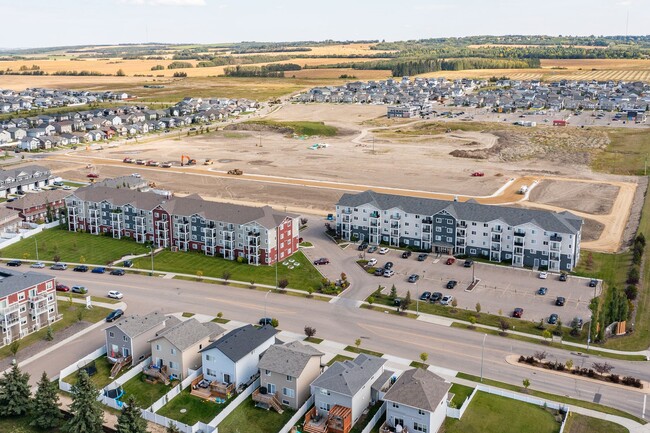 Photo du bâtiment - 2020 Apartments