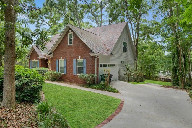 Foto del edificio - 1406 Avondale Ct