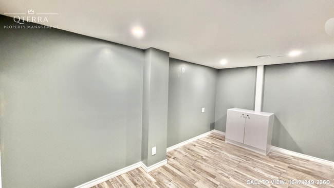 Building Photo - 137 Gardenpost Ter