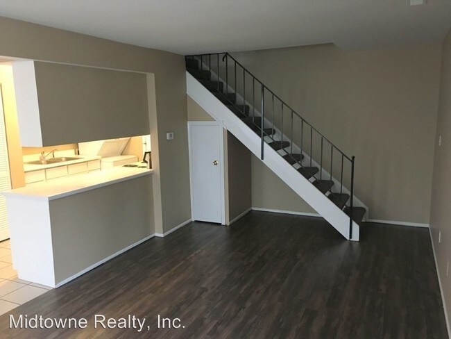 Foto del edificio - 4810 Woodmark Dr