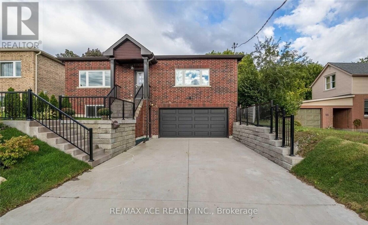 Primary Photo - 61 Stevenson Rd N