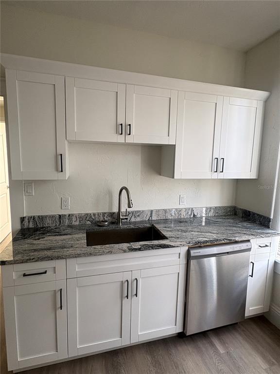 Building Photo - 729 E Palmetto St