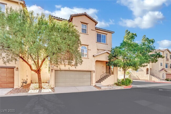 Foto del edificio - 4753 N Priory Gardens St